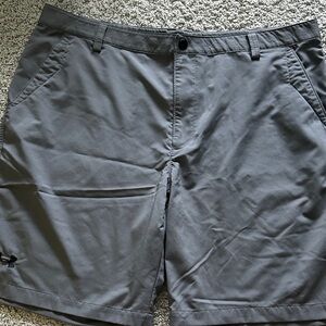 Under Armour Men's Gray Flat Front Shorts